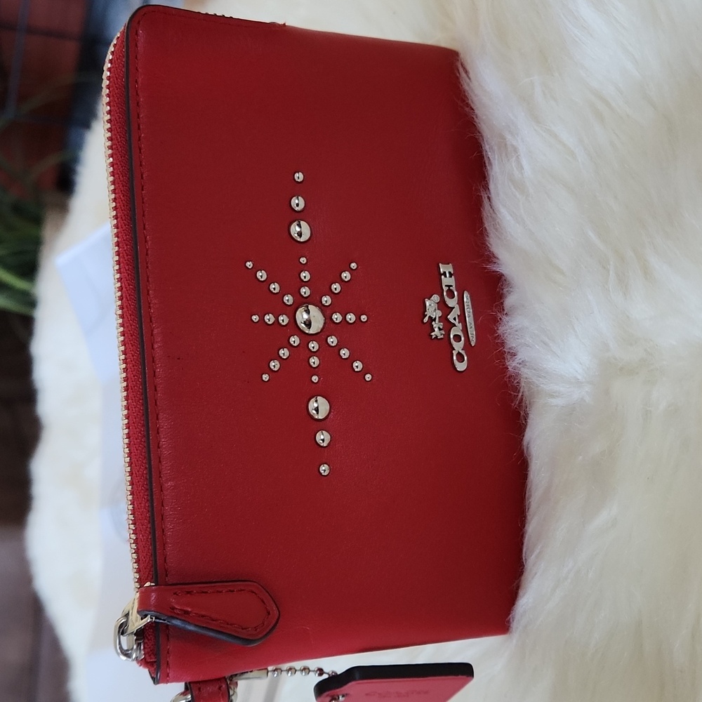 Beautiful Coach Red Leather With Western Rivets Corner Zip Wristlet Wallet ♥️🤠 - Picture 4 of 12